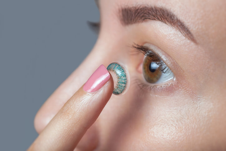 The Dangers of Buying & Wearing Colored Contact Lenses From Beauty Stores