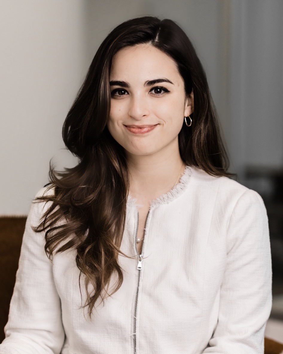 Elena R. Bueno